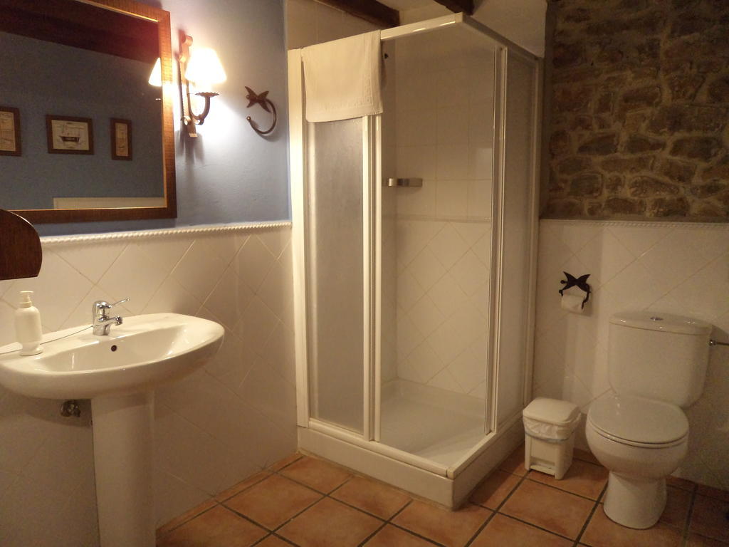 Casa Rural La Toba I Y II Bezana Szoba fotó